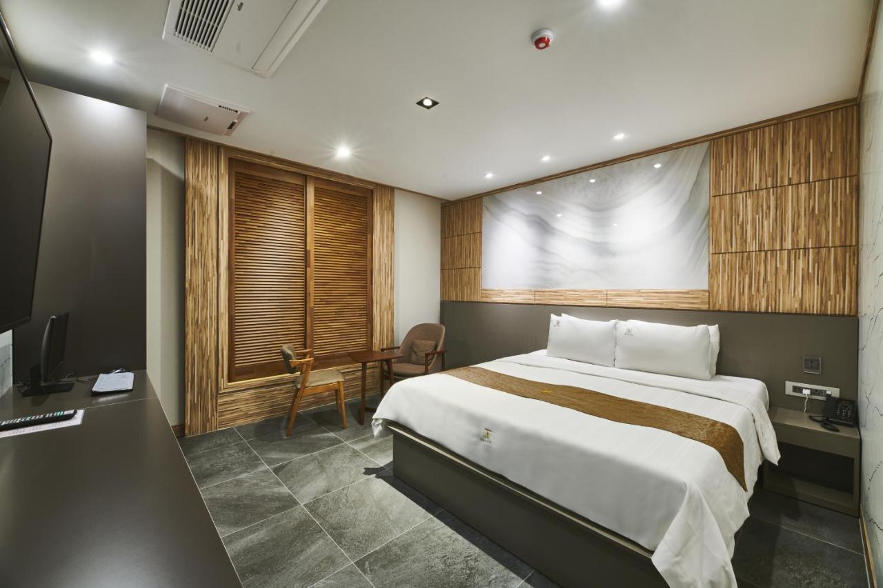 Aura Hotel Ansan Exterior foto