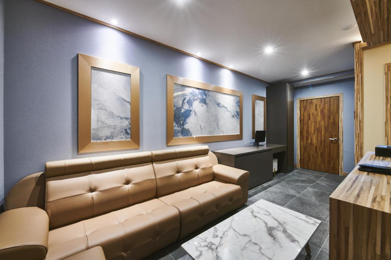 Aura Hotel Ansan Exterior foto