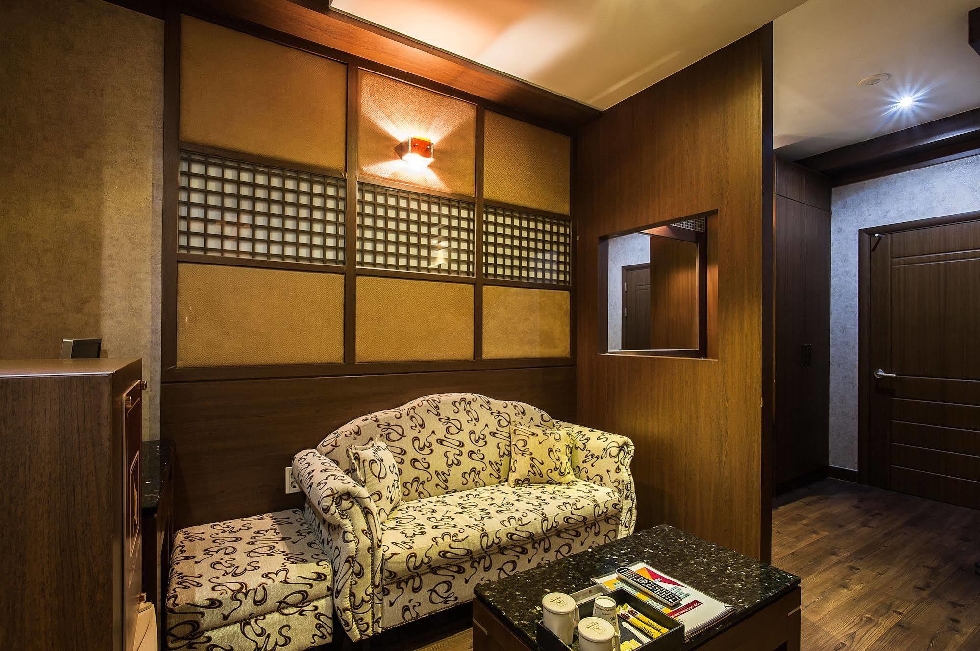 Aura Hotel Ansan Exterior foto
